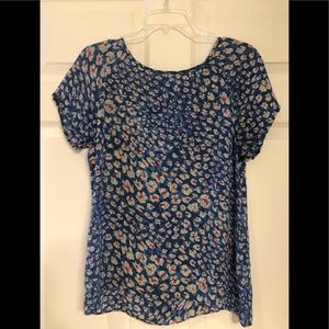 CABi top size small.